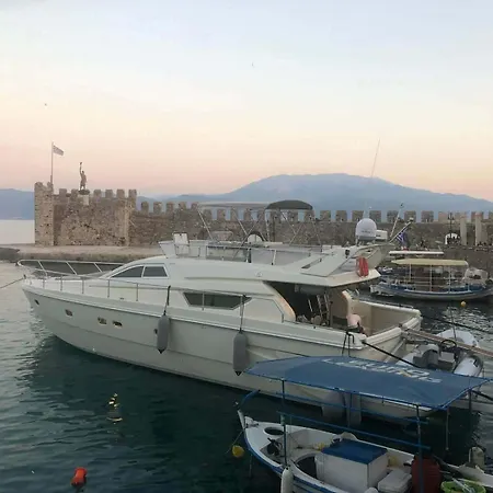 Botel The Duke Superyacht - Lindian Líndos